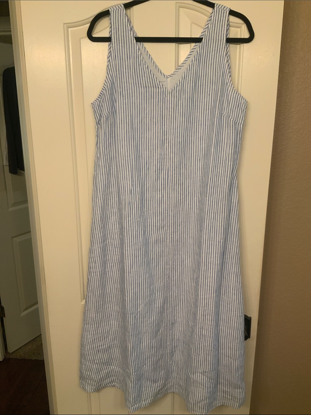 Talbots Women’s Blue/White Striped Sleeveless V-Neck Linen Dress